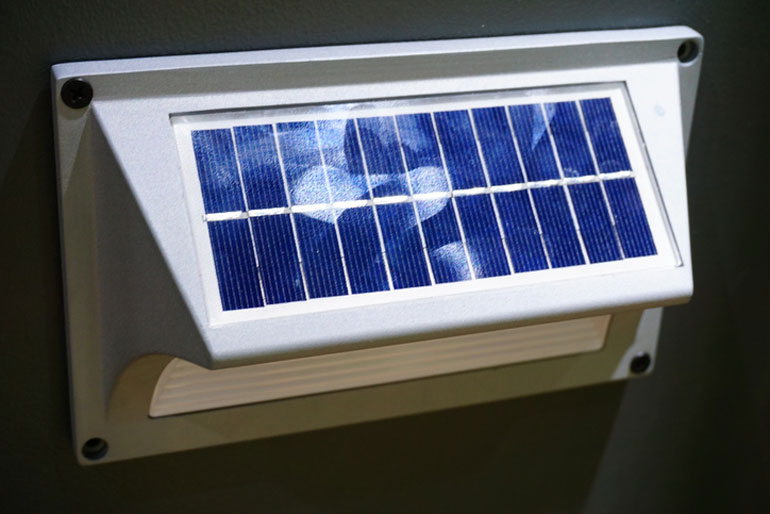 Photocell battery lights