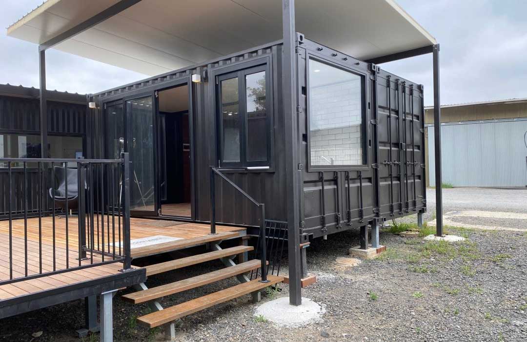 30 fantastic tiny homes built with recycled materials