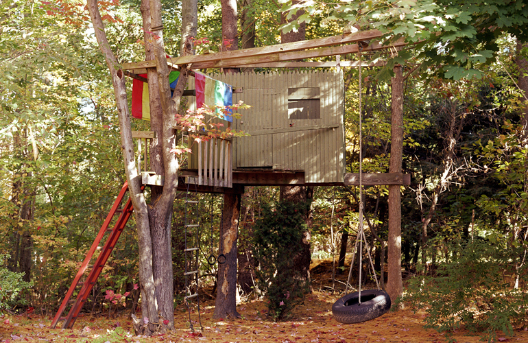 DIY treehouse ideas and helpful building tips