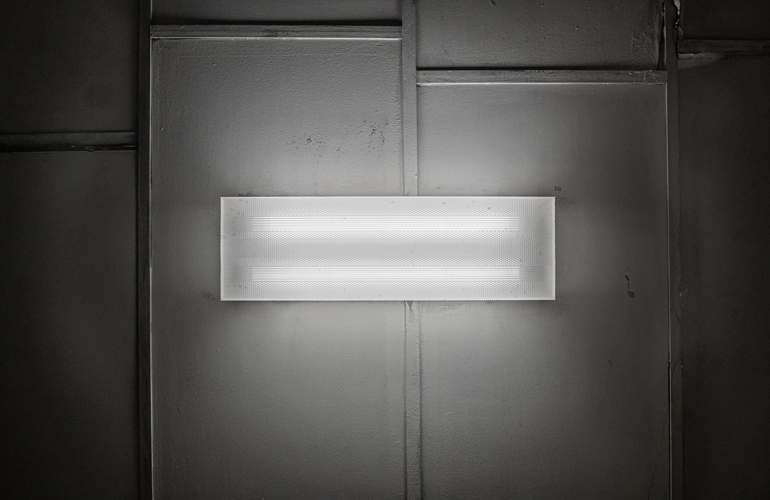Fluorescent box lighting