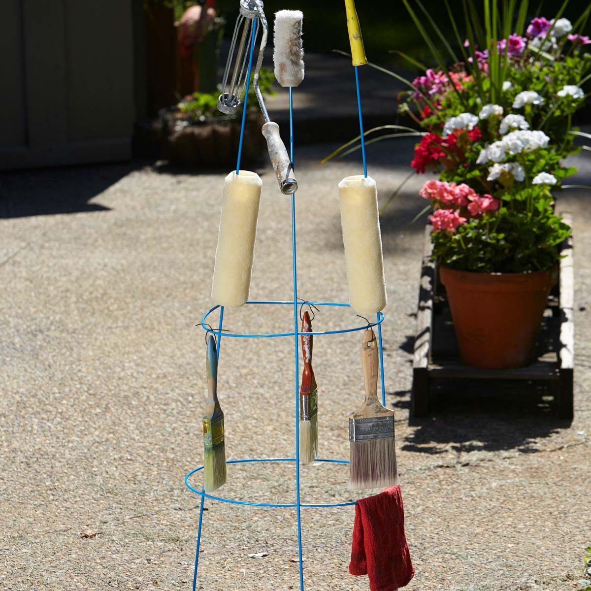 Painting tool drying cage