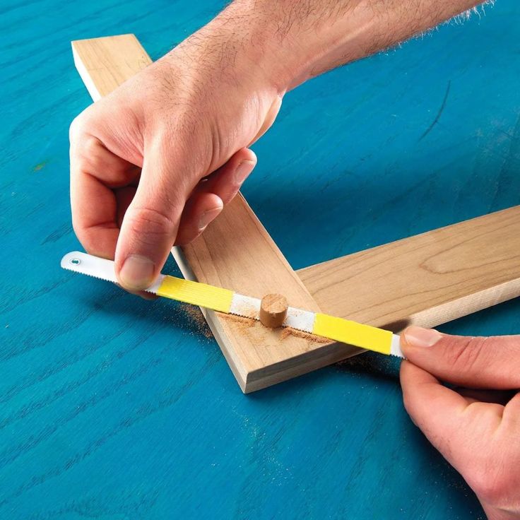 Flush-cutting hacksaw