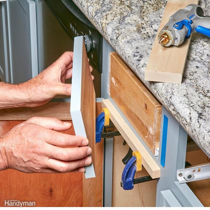 Position drawer fronts