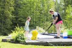 How to easily clean an outdoor rug
