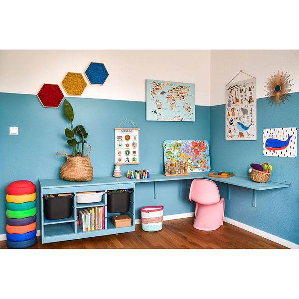 Kids’ room paint colour: Vibrant Blue