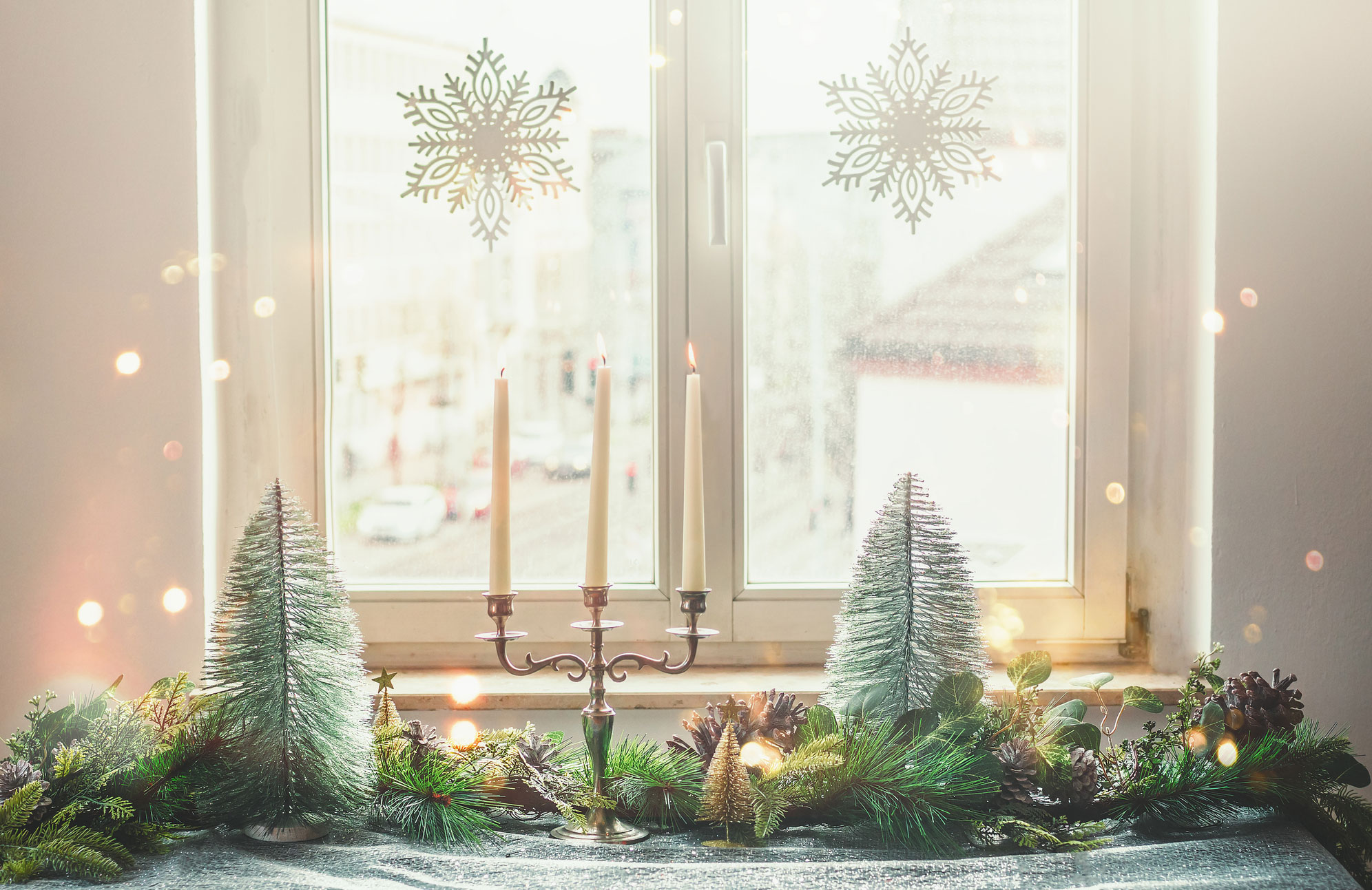 You leave old holiday/seasonal decor up too long